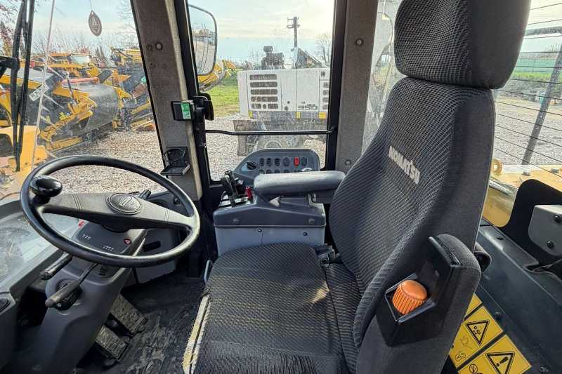 OmecoHub - Immagine KOMATSU WA380-6